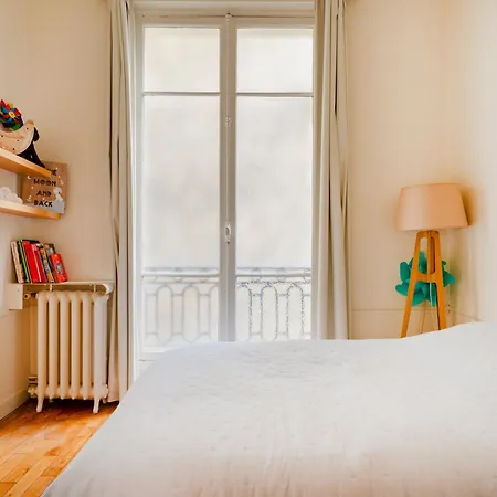 Appartement Prestigious Triangle D'or 2br Champs-elysee - Montaigne Parijs