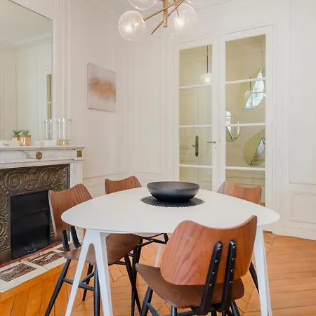 Appartement Prestigious Triangle D'or 2br Champs-elysee - Montaigne