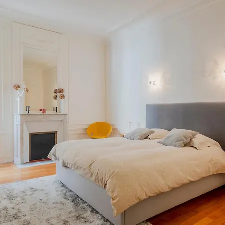 Appartement Prestigious Triangle D'or 2br Champs-elysee - Montaigne *
